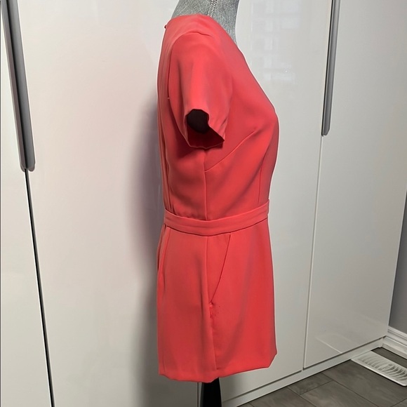 BANANA REPUBLIC Coral Zip Up Dressy Short Sleeve Romper, Size 10P - Picture 6 of 9